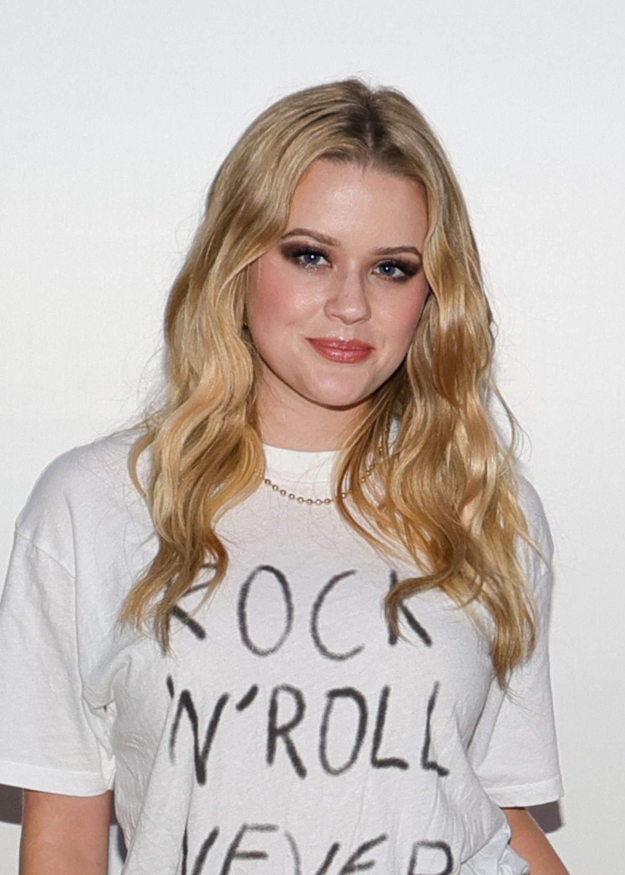 AVA PHILLIPPE AT ANINE BING SOUNDS THE SPIRIT OF LA IN LOS ANGELES02